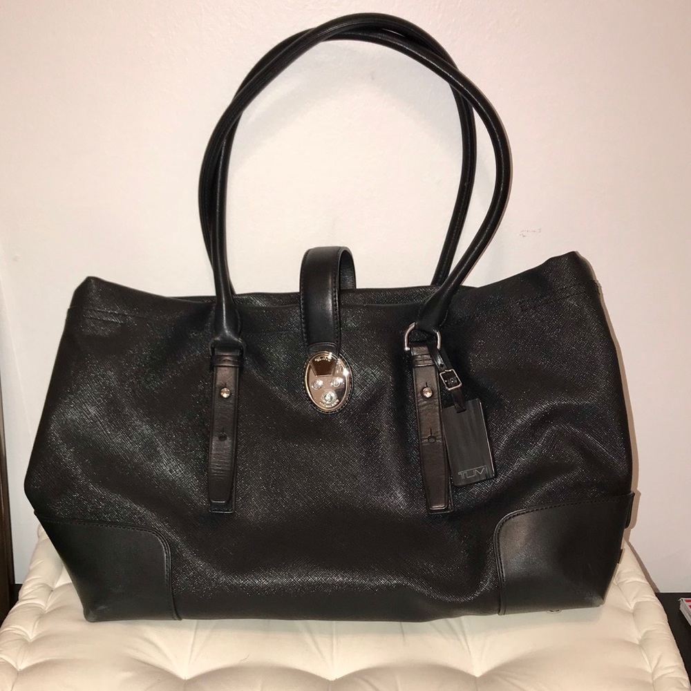 Tumi VILLA Turnin Shopper Tote